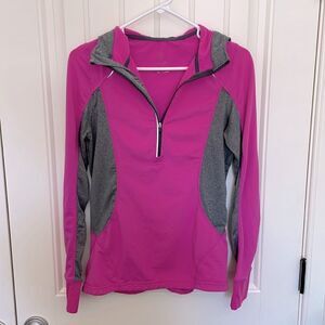 MPG active pink and gray pullover light hoodie with thumb holes size medium